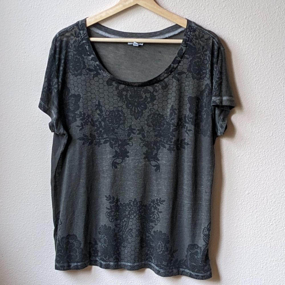 Express - Charcoal Lace-Print Tee - Women's L